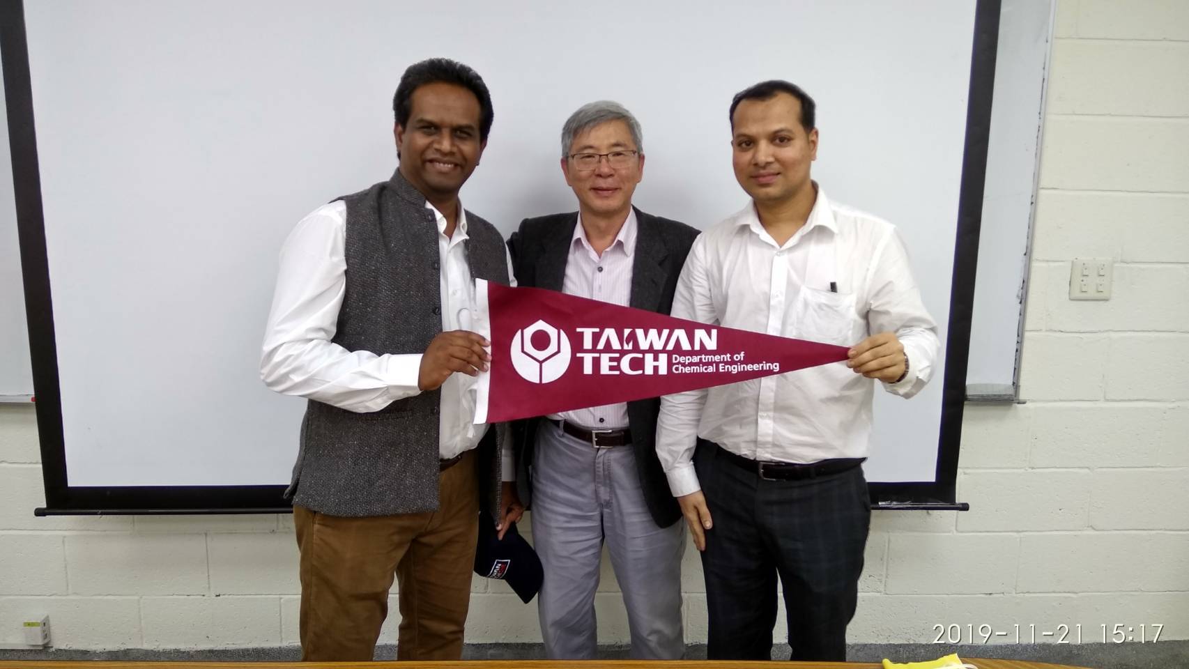 Invited Lecture- 2019/11/21(Thu.) E2-204 Prof. RAJA SHUNMUGAM